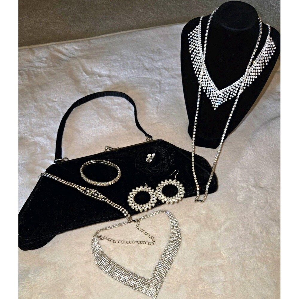 Silver And Black Rhinestone Necklace Bracelet Earrings And Purse lot